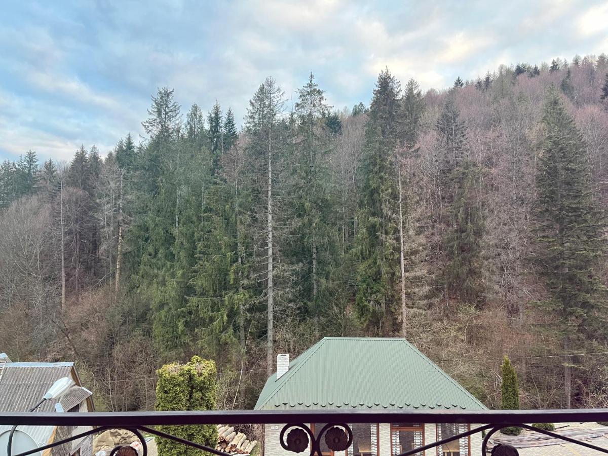 "Діброва" Hotel Yaremche Exterior photo