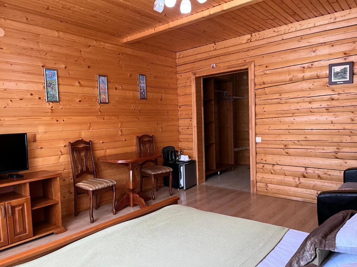 "Діброва" Hotel Yaremche Exterior photo