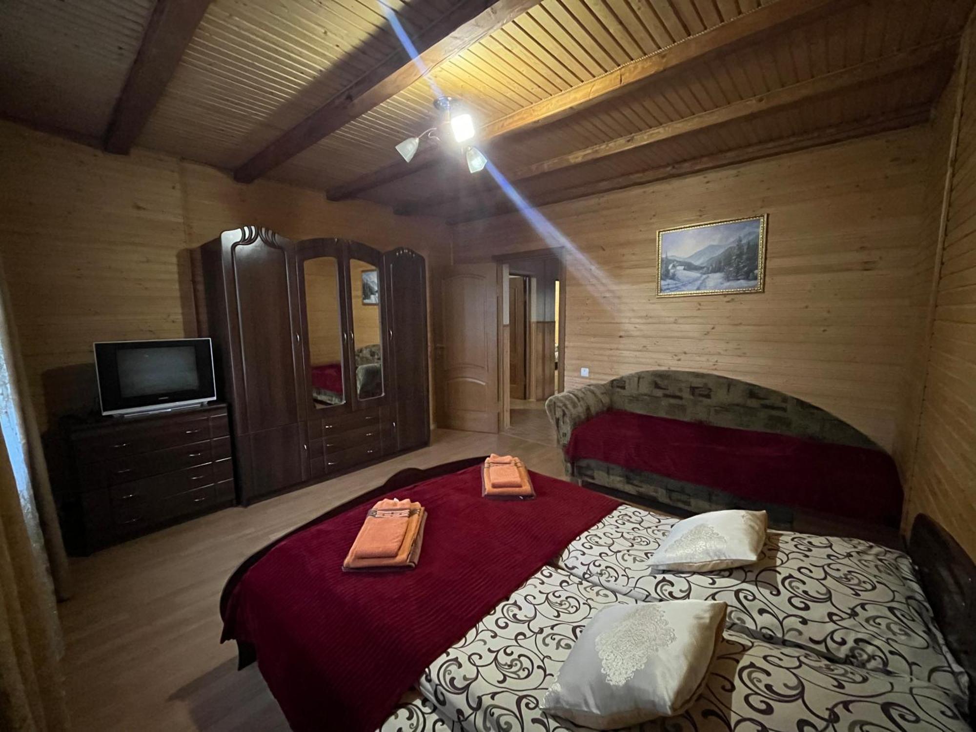 "Діброва" Hotel Yaremche Exterior photo